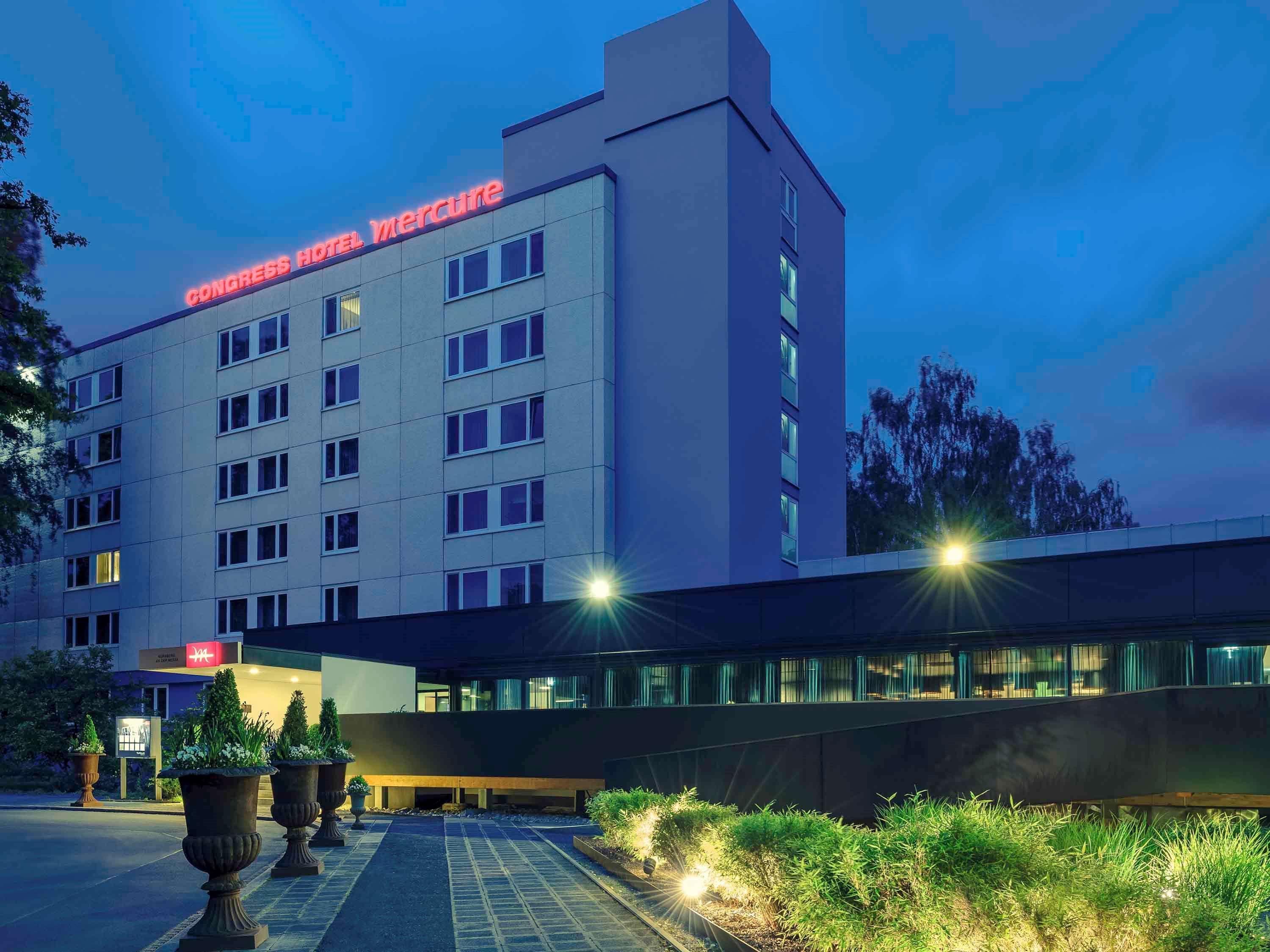Congress Hotel Mercure Nuernberg An Der Messe Buitenkant foto